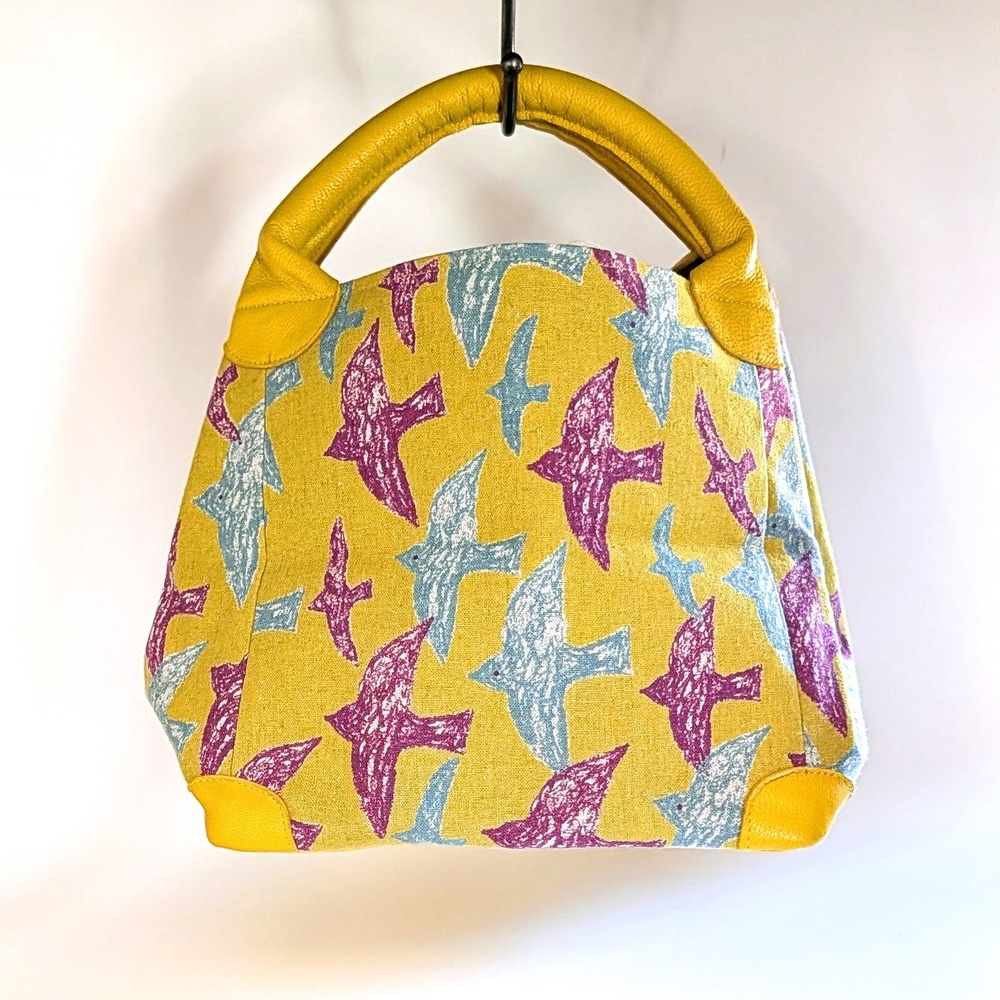 ZanToc - Vintage Yellow Multicolor Bird Print Women's Small Bag